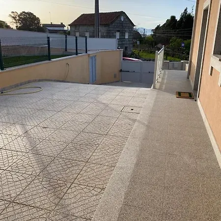 Vivenda Caixilao Casa Com 3 Quartos *