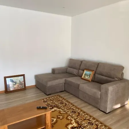 Vivenda Caixilao Casa Com 3 Quartos Viana do Castelo